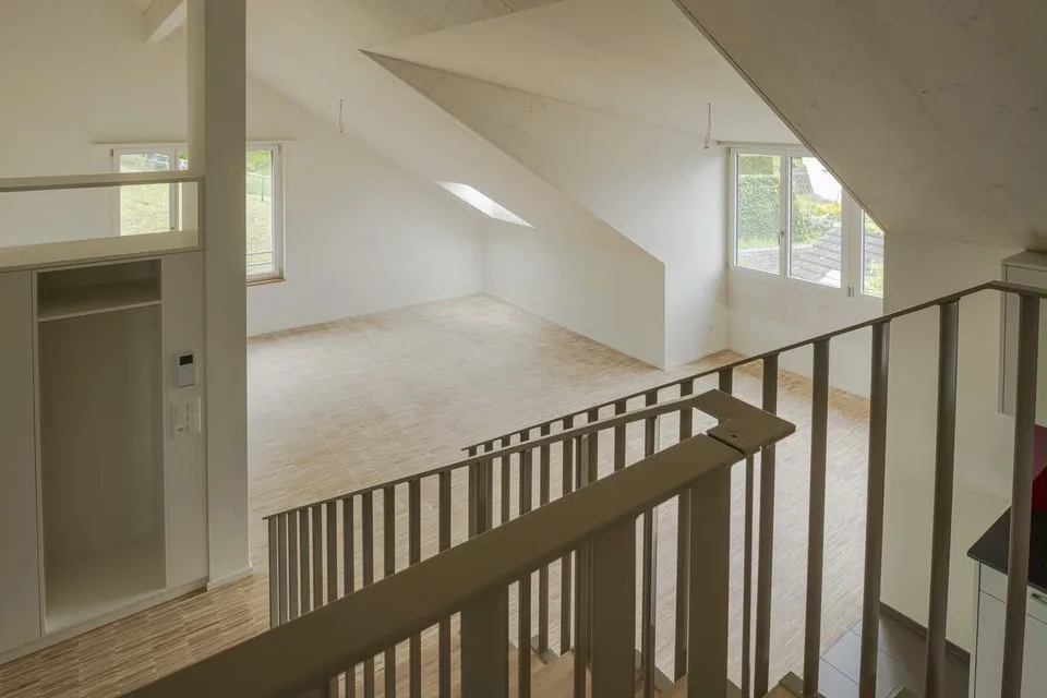 Moderne 3.5-Zimmer-Maisonette-Wohnung im Herzen von Hinwil-Hadlikon