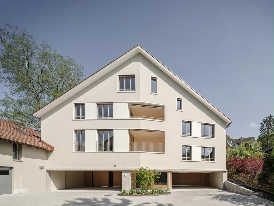 Moderne 3.5-Zimmer-Maisonette-Wohnung im Herzen von Hinwil-Hadlikon
