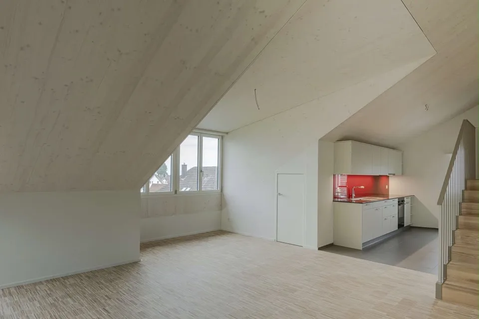 Moderne 3.5-Zimmer-Maisonette-Wohnung im Herzen von Hinwil-Hadlikon