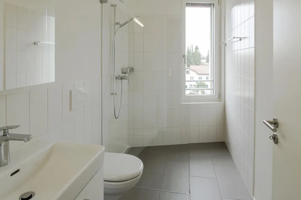 Moderne 3.5-Zimmer-Maisonette-Wohnung im Herzen von Hinwil-Hadlikon