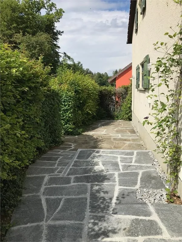 Charmantes freistehendes Häuschen im Grünen sucht Nachmieter!