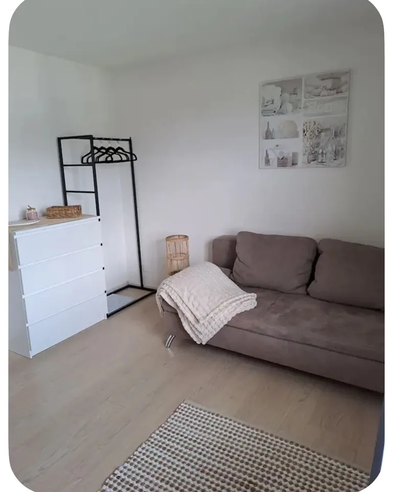 1 MitbewohnerIn gesucht für 2 unbewohnte Zimmer