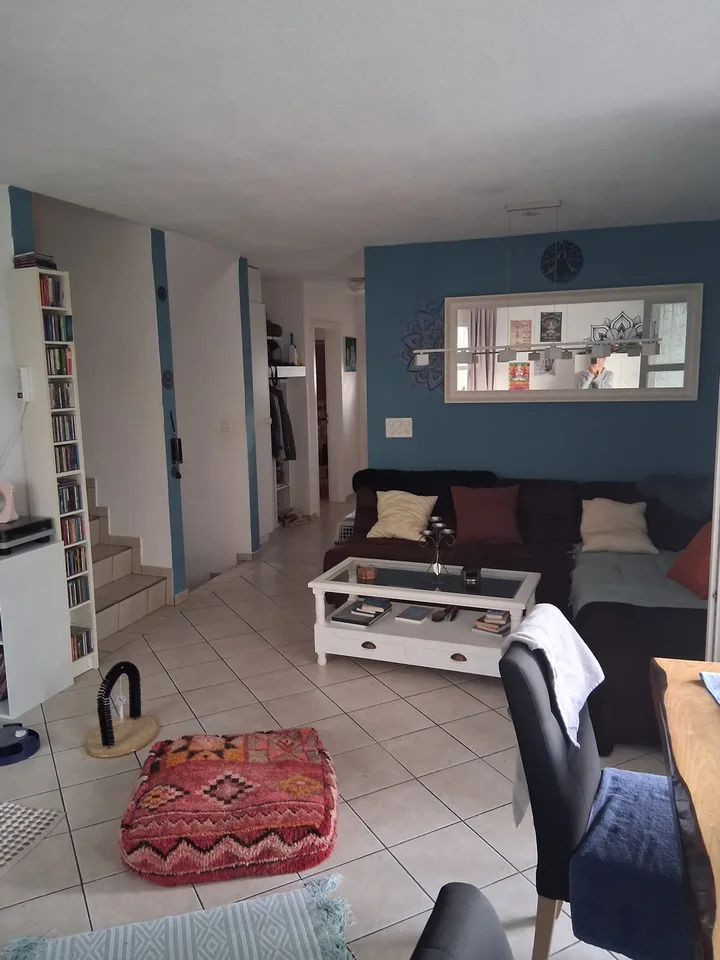 1 MitbewohnerIn gesucht für 2 unbewohnte Zimmer