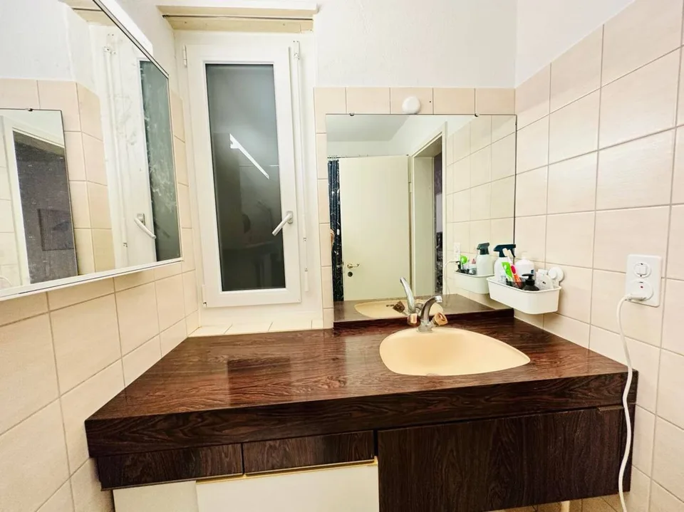 Zimmer in einer Wohngemeinschaft in Zürich