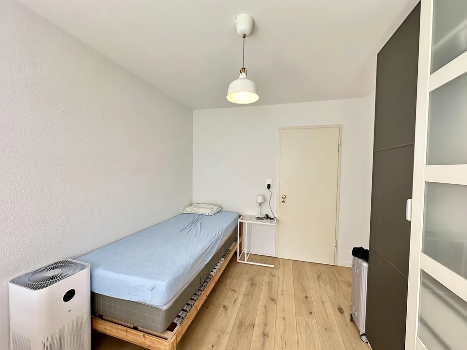 Zimmer in einer Wohngemeinschaft in Zürich