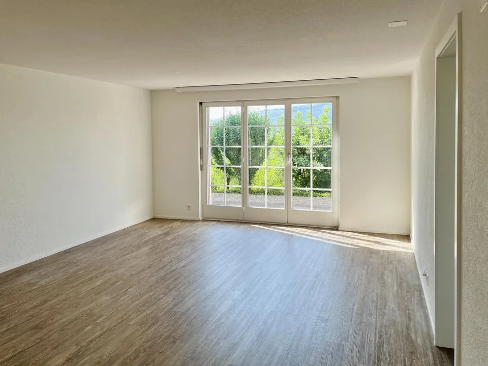 Charmante 2,5 Zimmer Wohnung im Grünen
