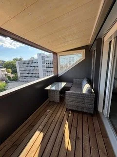Hochmoderne Dachwohnung mit wunderschönem Dachbalkon – Foto 7 von 12