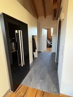 Hochmoderne Dachwohnung mit wunderschönem Dachbalkon – Foto 9 von 12