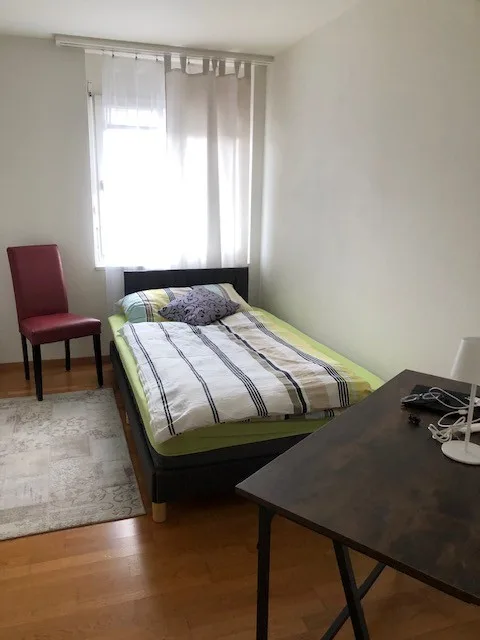 Heimelige, helle und zentrale Maisonette- Attika Wohnung
