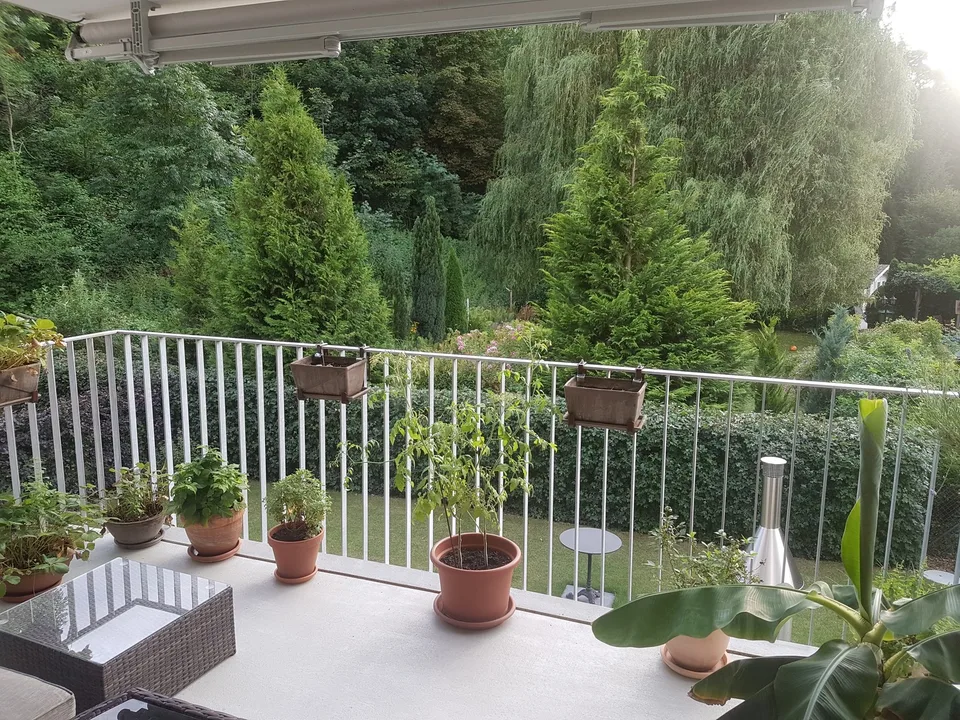 3.5-Zimmer-Wohnung mit grossem Wohnbereich, 2 Nasszellen und Balkon