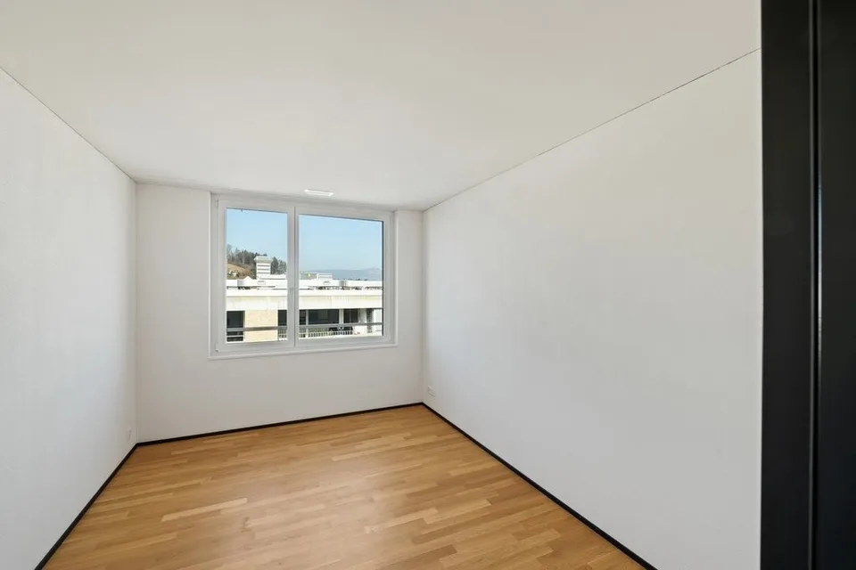 Herzlich Willkommen - Ihre neue 3.5 Zi-Attika Wohnung zentral in Suhr