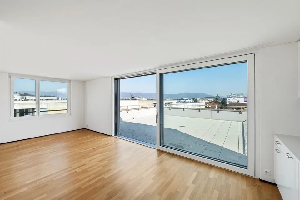 Herzlich Willkommen - Ihre neue 3.5 Zi-Attika Wohnung zentral in Suhr