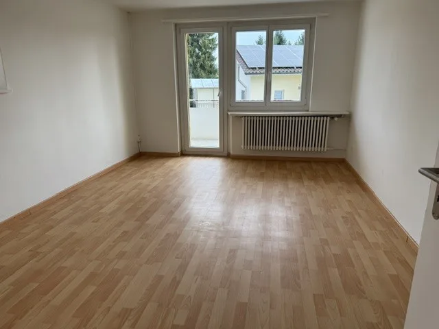 Appartement lumineux 3 pièces avec balcon à Menziken – disponible à partir de septembre 2026