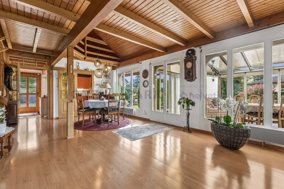 En exclusivité : Charmante maison individuelle à Founex avec grand terrain et beau potentiel – photo 5 of 13