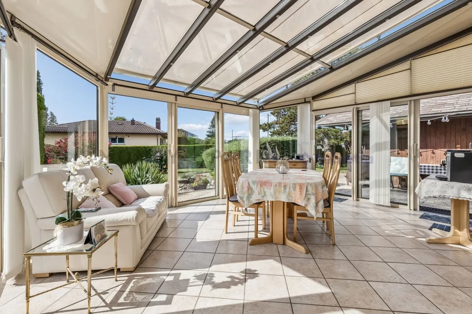 En exclusivité : Charmante maison individuelle à Founex avec grand terrain et beau potentiel – photo 4 of 13