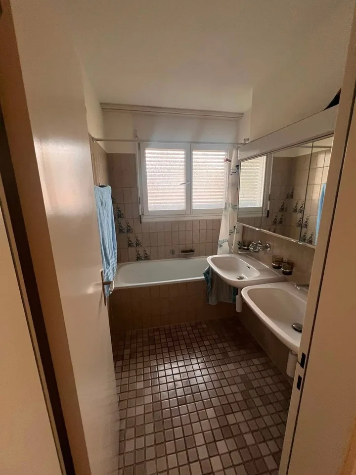 DOUBLE ROOM