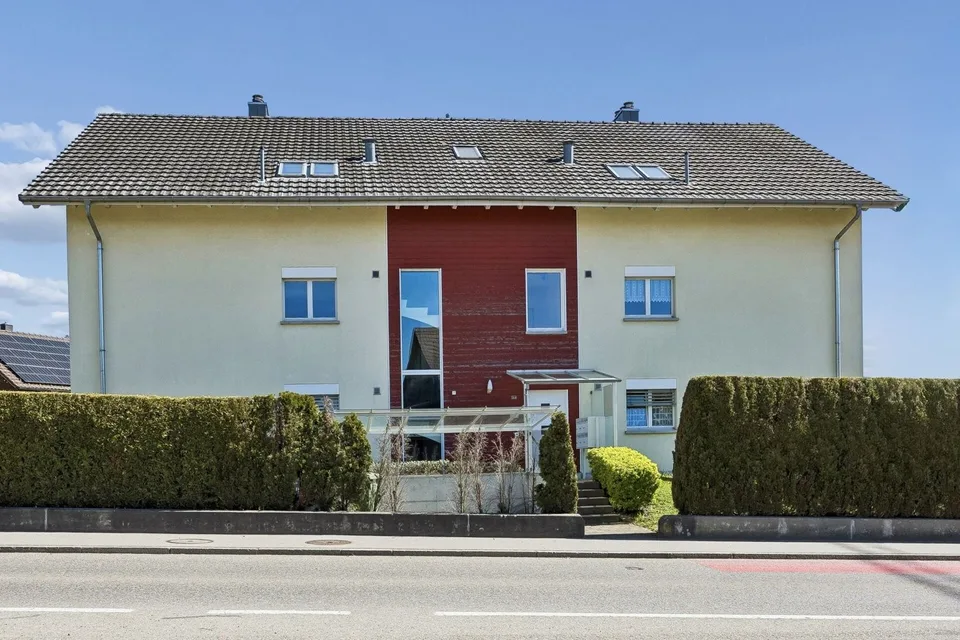 Charmante Duplex-Wohnung an zentraler Lage in Othmarsingen – Foto 10 von 11