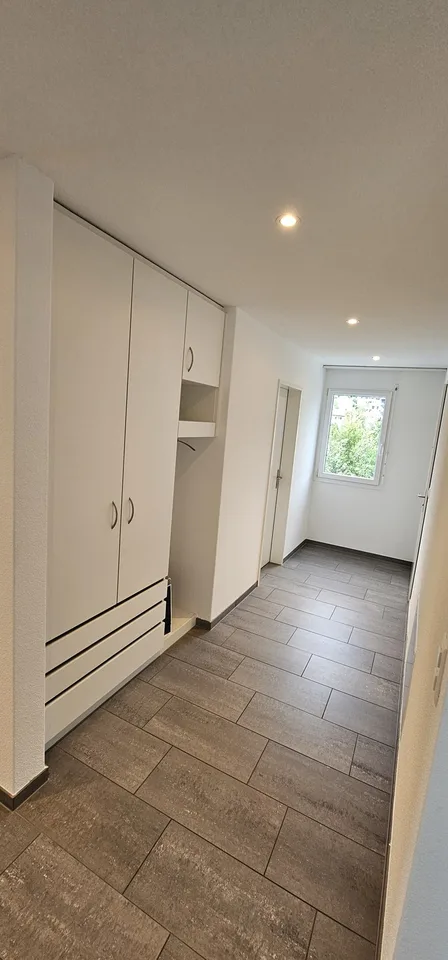 Grosszügige 4.5-Zimmer-Wohnung mit gedecktem Balkon und herrlicher Aussicht in Zofingen