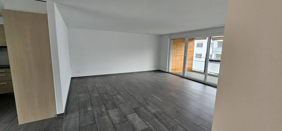 Grosszügige 4.5-Zimmer-Wohnung mit gedecktem Balkon und herrlicher Aussicht in Zofingen