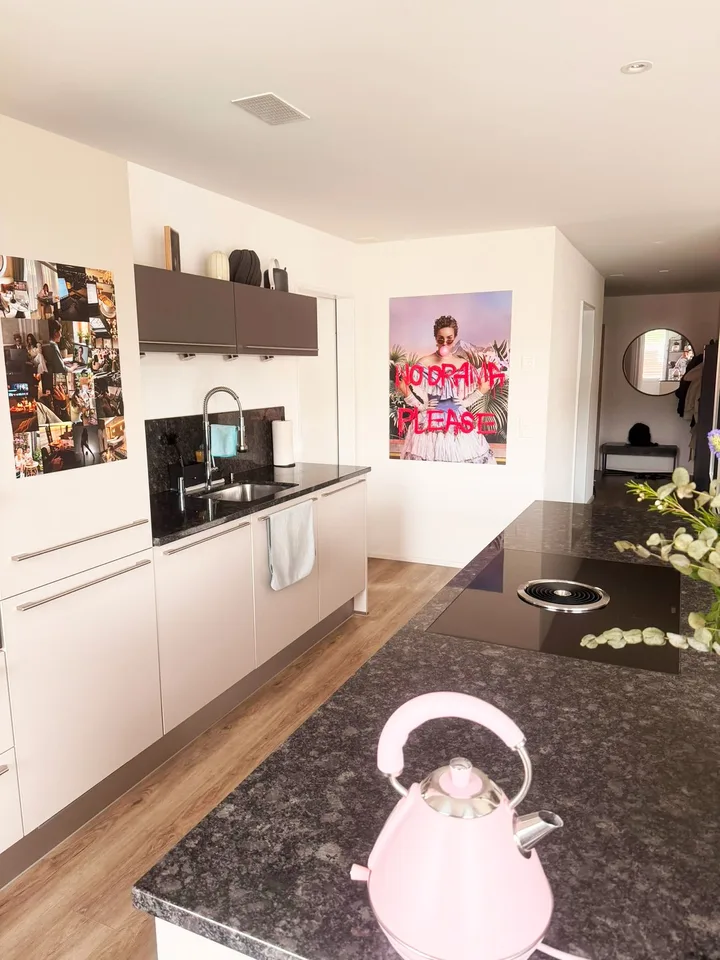AUSSERGEWÖHNLICHE MAISONETTEWOHNUNG MIT AUSSICHT IM DORFHERZEN
