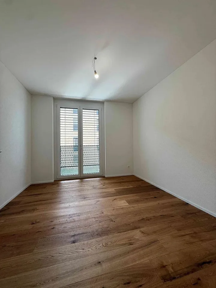 Helle & grosszügige 3.5-Zimmer-Wohnung – 94 m² im 1. Stock