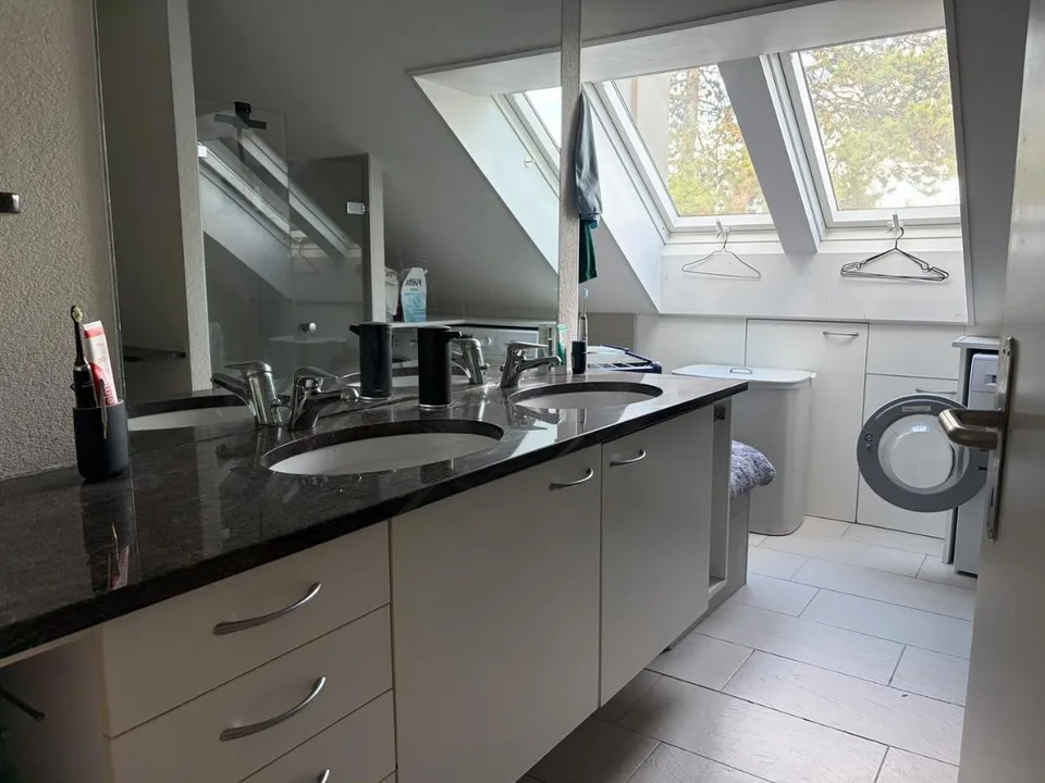 4.5 Zimmer Wohnung mit viel Sonnenlicht