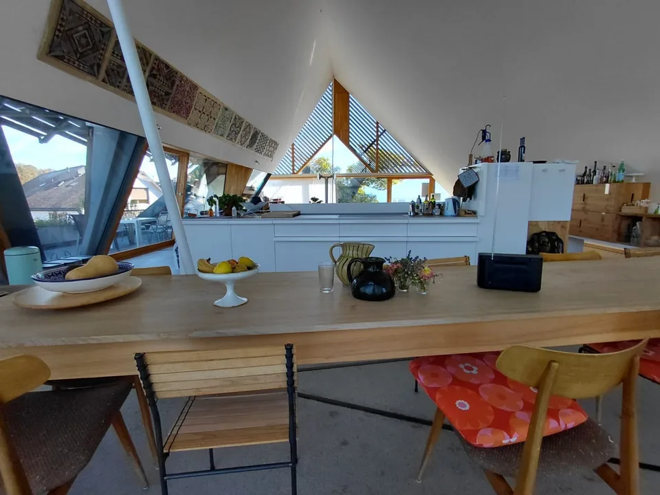 Chambre privative de 40 m² dans une colocation d'exception de deux maisons à Chigny sur Morges