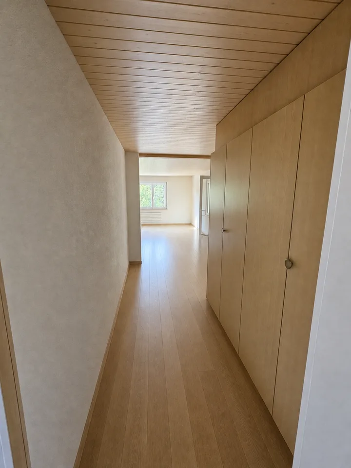 Appartement spacieux, rénové, 4 pièces, 134 m² à Oftringen