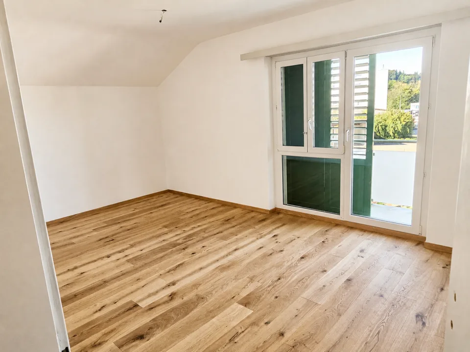 Appartement spacieux, rénové, 4 pièces, 134 m² à Oftringen