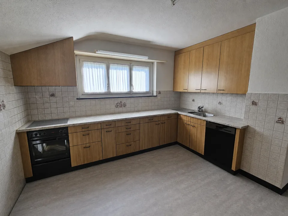 Appartement spacieux, rénové, 4 pièces, 134 m² à Oftringen