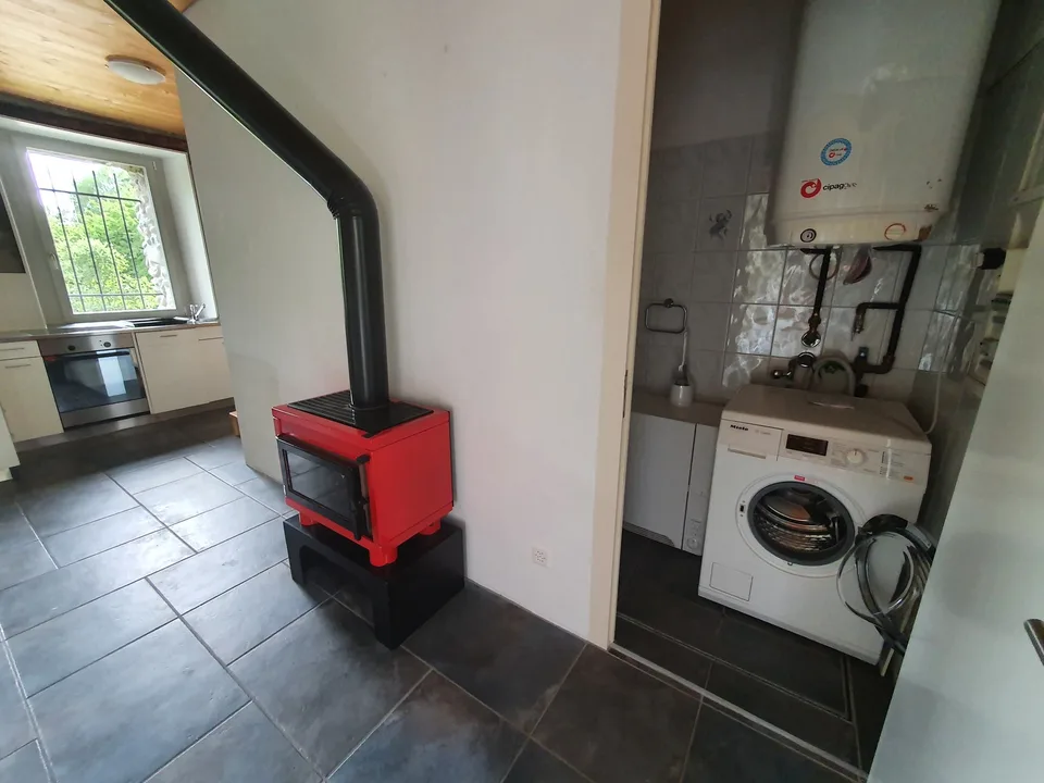 Charmante 2 Zimmer - Wohnung mit Cheminee Sitzplatz und Terasse