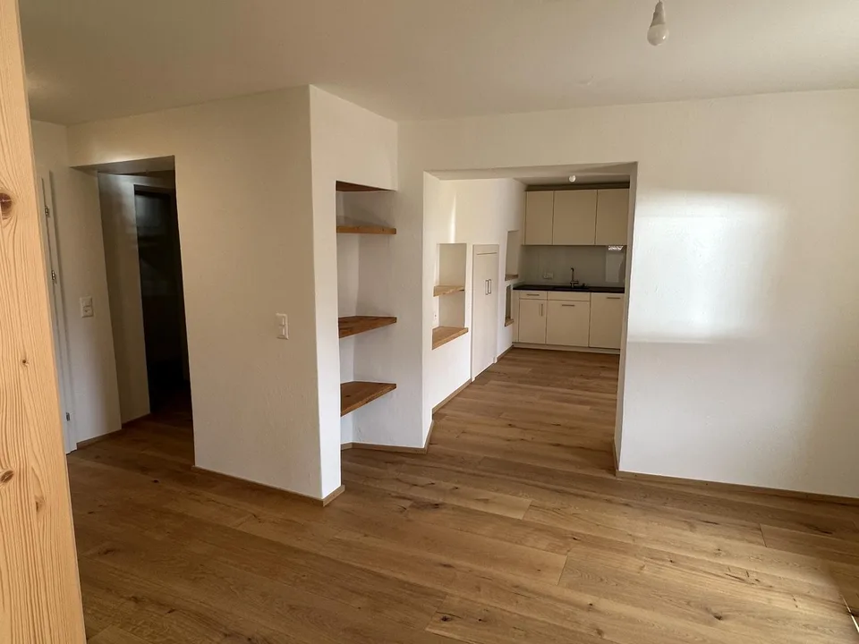 Erstbezug nach Sanierung– 4-Zimmer-Wohnung mit Wintergarten