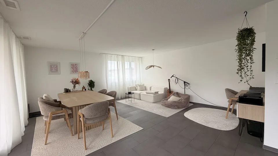Moderne 3.5 Zi.Whg. an ruhiger und sonniger Lage