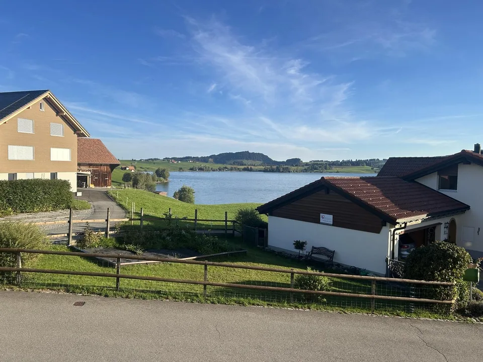 Befristete Untermiete 3.5-Zi-Wohnung am Sihlsee, Einsiedeln, 10. Sept – 30. Nov