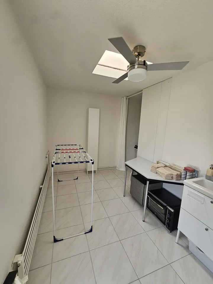 Spezielle 4 Zimmer Maisonette Wohnung mit Pool