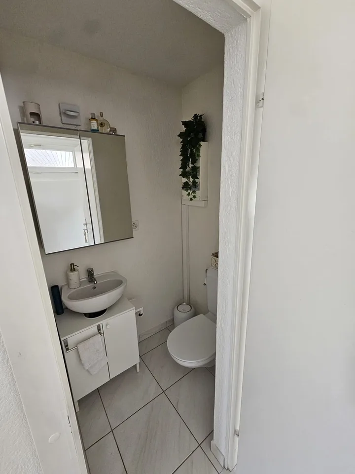 Spezielle 4 Zimmer Maisonette Wohnung mit Pool