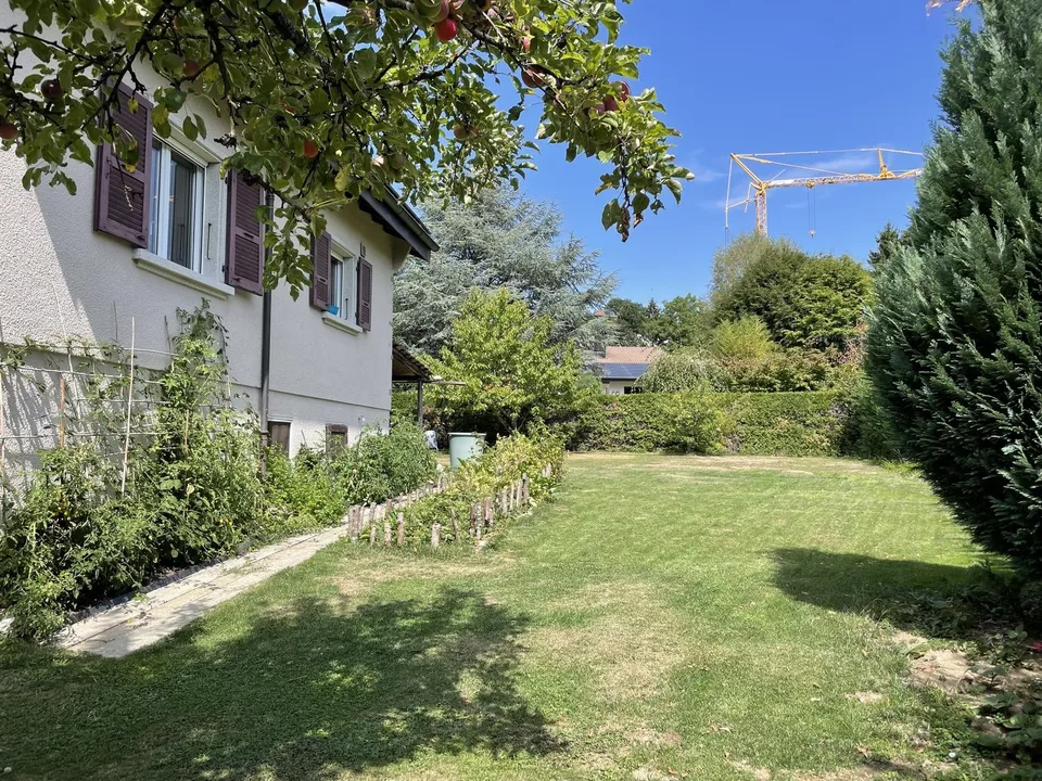Chemin des Planches, 1066 Epalinges - CHF 4’500 exkl. NK pro Monat