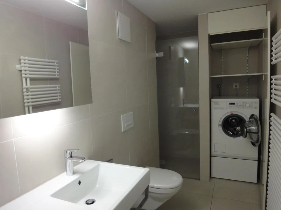 Grosszügige Wohnung im Herzen von Zürich Seefeld! – Foto 4 von 9