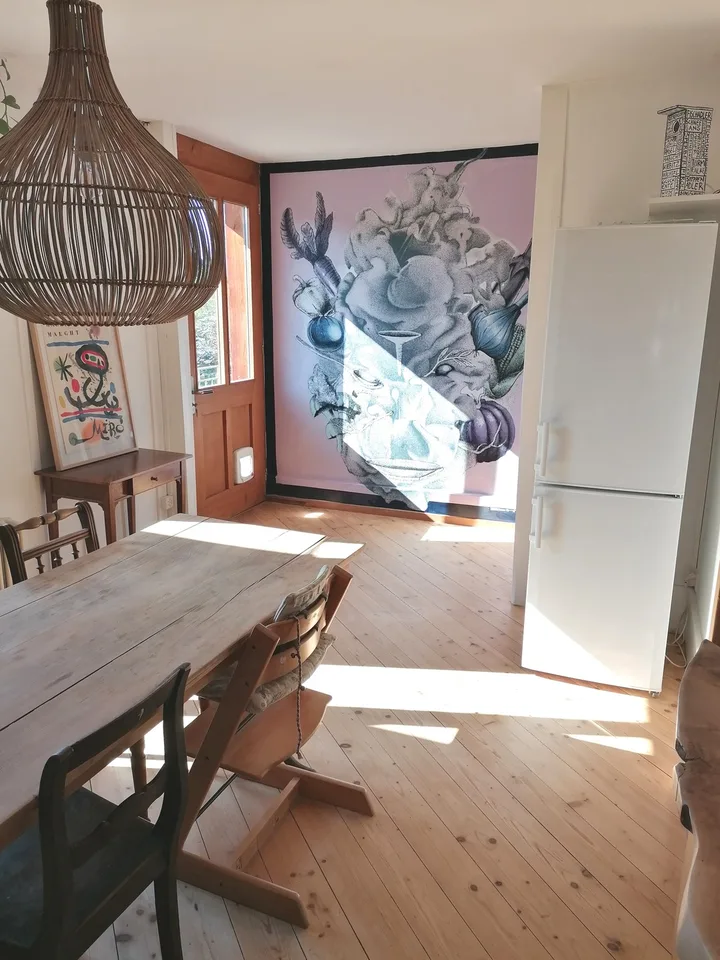 Charmant appartement de 5,5 pièces dans un immeuble ancien à Erlach, temps limité