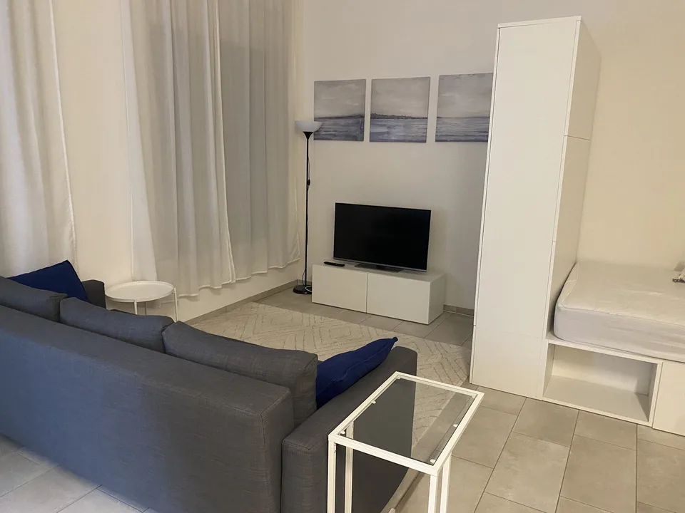 1.5 möbilierte Zimmer Wohnung