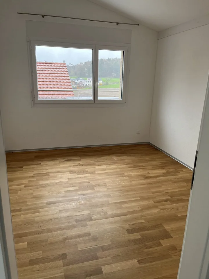 Moderne 3.5-Zimmer Attikawohnung in Gurmels