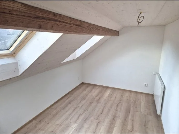 Charmante 50 m² 2.5 Zimmer Dachwohnung