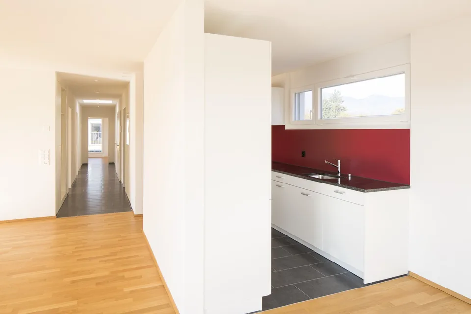 Moderne 3.5-Zimmer-Erdgeschosswohnung mit hochwertiger Ausstattung