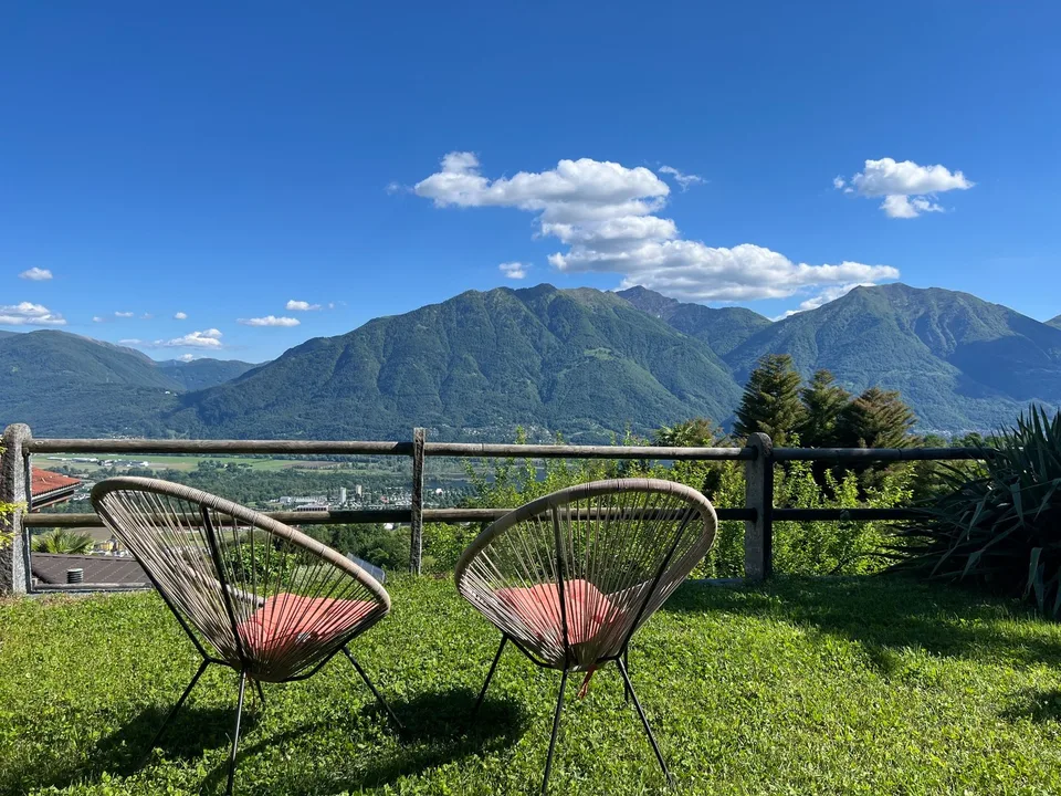Wintersonne statt Hochnebel – Ihr Zuhause im Tessin