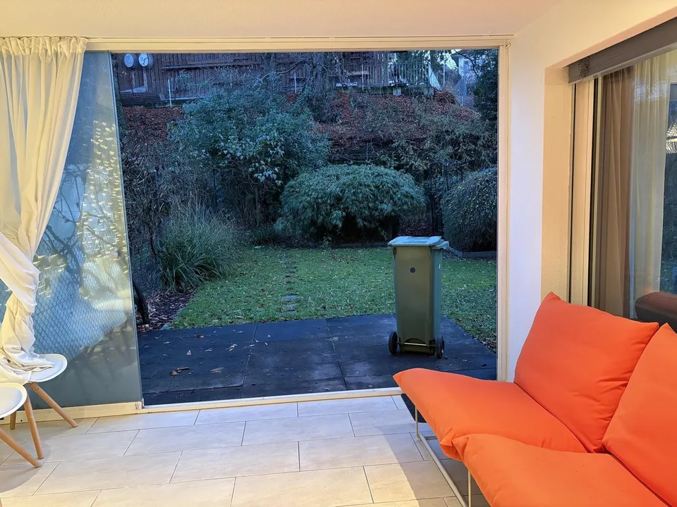 Stylish 4.5-Room Furnished Apartment for Rent in Binningen