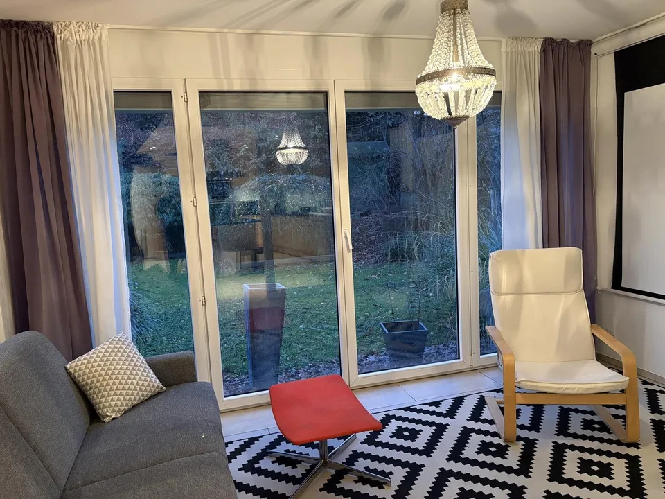 Stylish 4.5-Room Furnished Apartment for Rent in Binningen