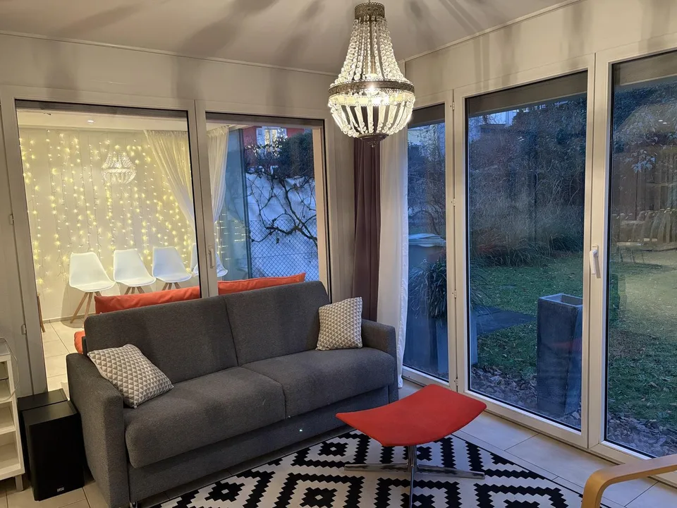Stylish 4.5-Room Furnished Apartment for Rent in Binningen
