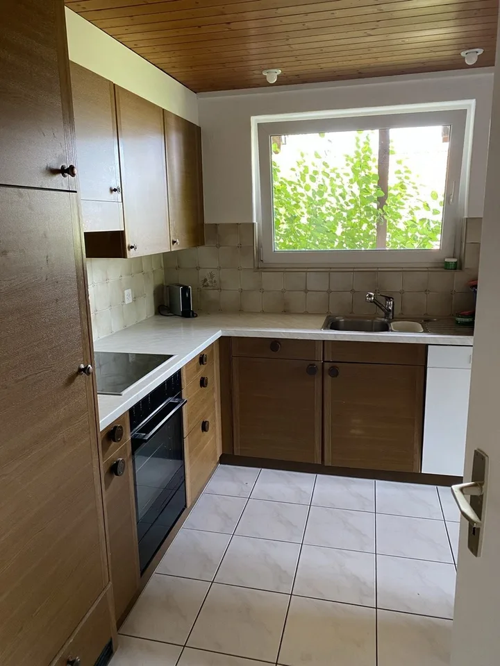 Ruhige 4-Zimmer-Wohnung am Waldrand mit grossem Garten