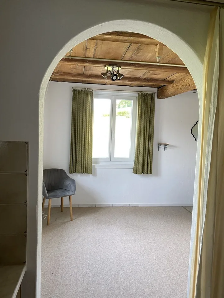 Ruhige 4-Zimmer-Wohnung am Waldrand mit grossem Garten