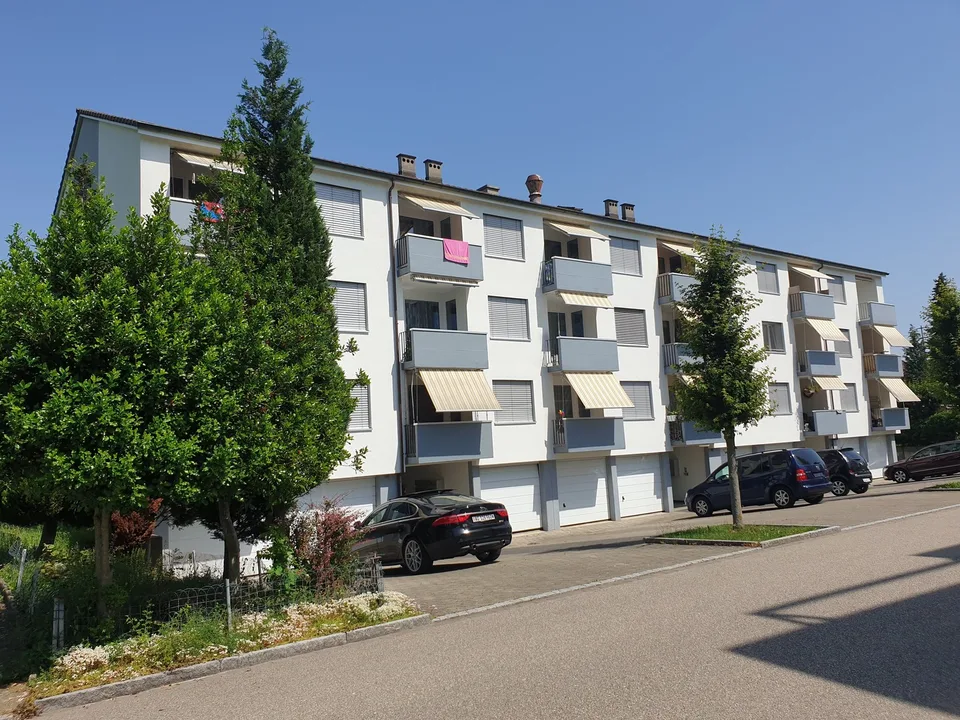 Schöne, helle und sanierte 3.5-Zimmerwohnung in unmittelbarer nähe zum Bahnhof